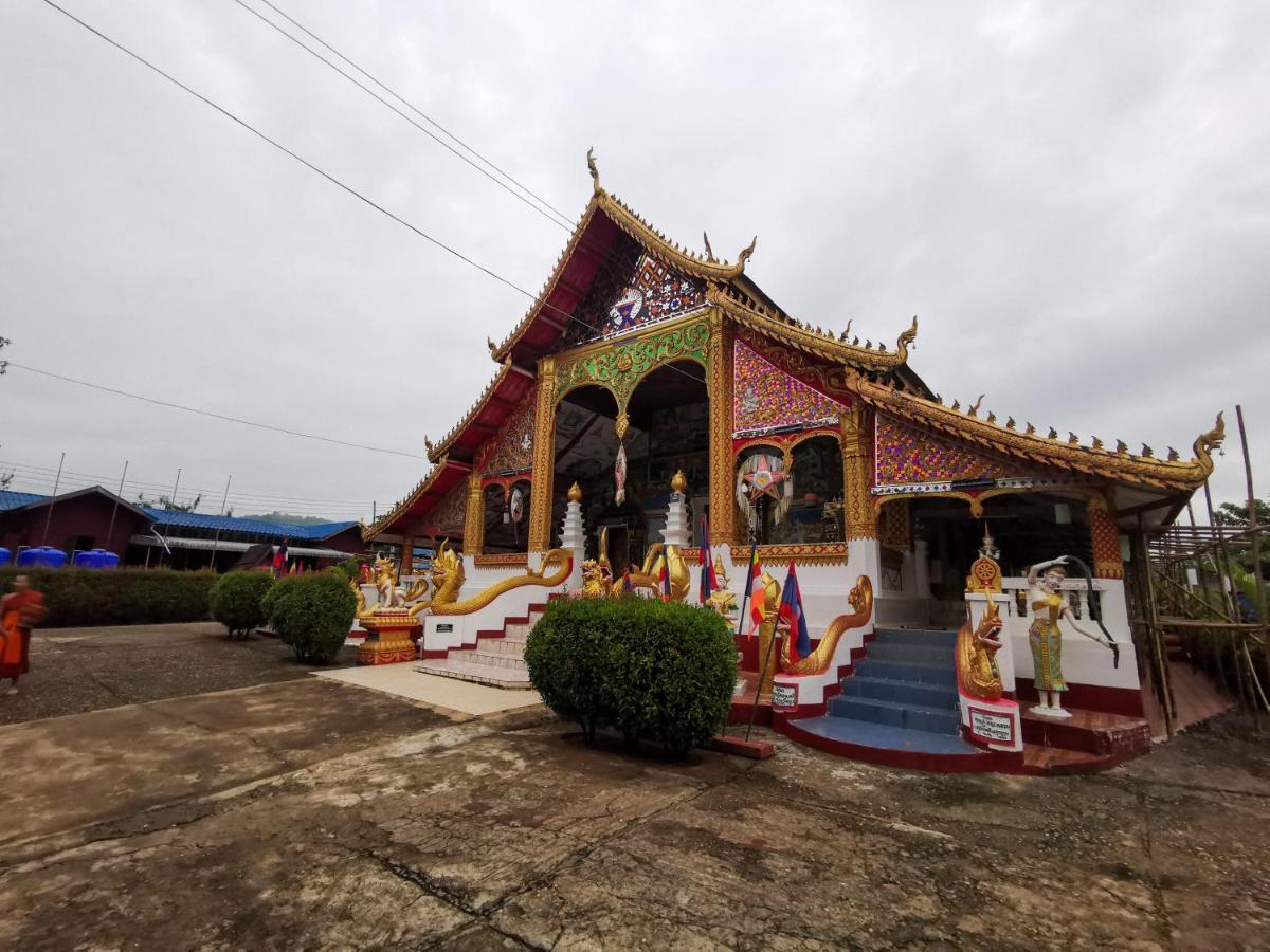 Manilath Guesthouse Ban Houayxay Esterno foto
