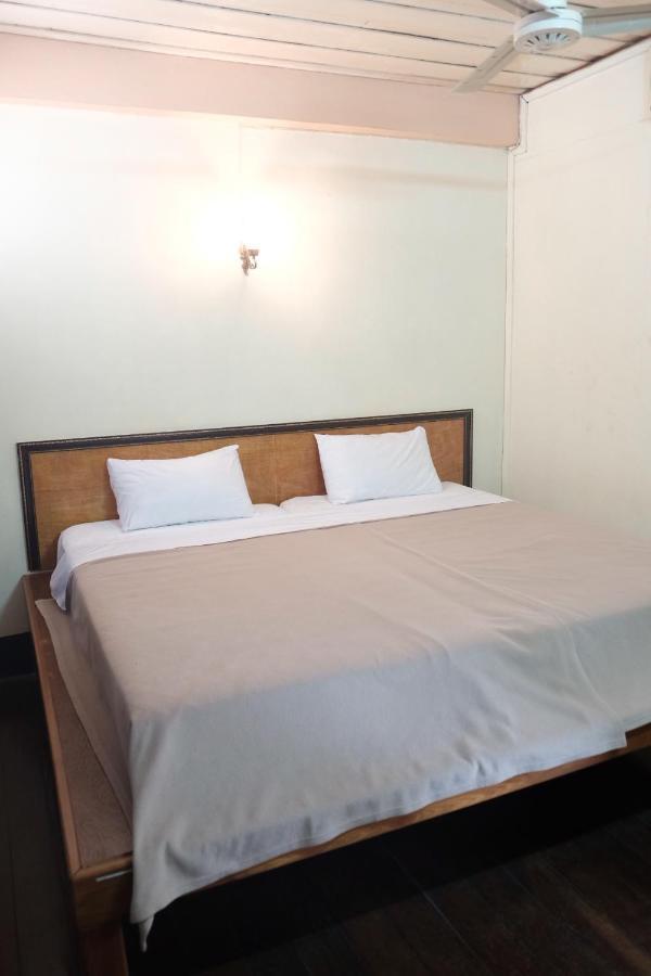 Manilath Guesthouse Ban Houayxay Esterno foto
