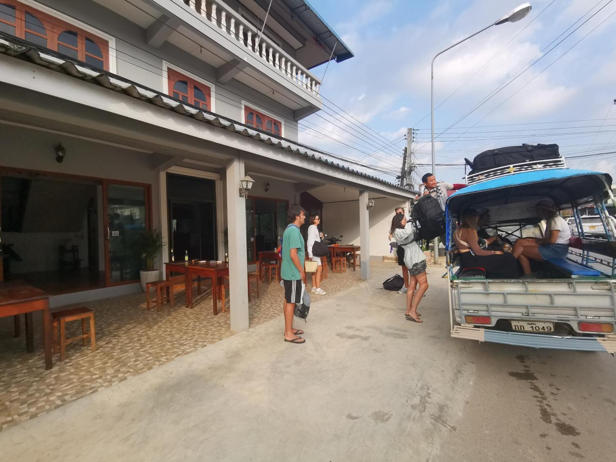 Manilath Guesthouse Ban Houayxay Esterno foto